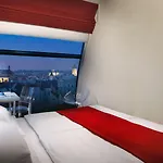 Hotel Metropol Design Old Town 4*