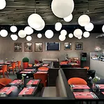 Metropol Design Old Town