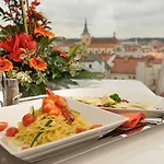 Ξενοδοχείο Metropol Design Old Town 4*