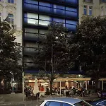 Metropol Design Old Town 4*