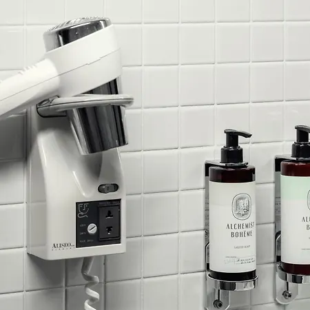 Hotel Metropol Design Old Town 4*