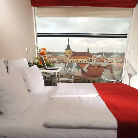 Hotel Metropol Design Old Town 4*