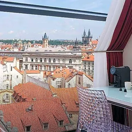 Metropol Design Old Town Hotell