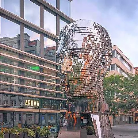 Metropol Design Old Town 4*