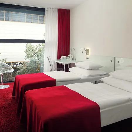 Metropol Design Old Town Отель 4*