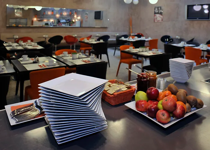 Metropol Design Old Town 4*