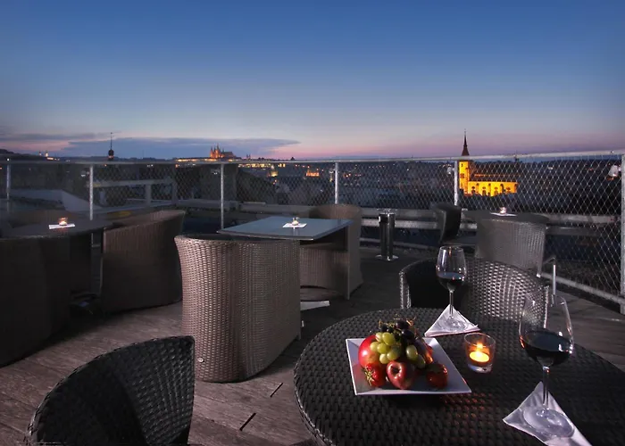 Metropol Design Old Town 4*