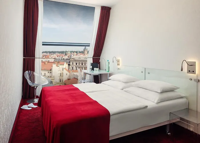 Metropol Design Old Town Hotel