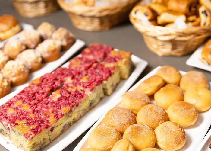 Hotel Metropol Design Old Town 4*