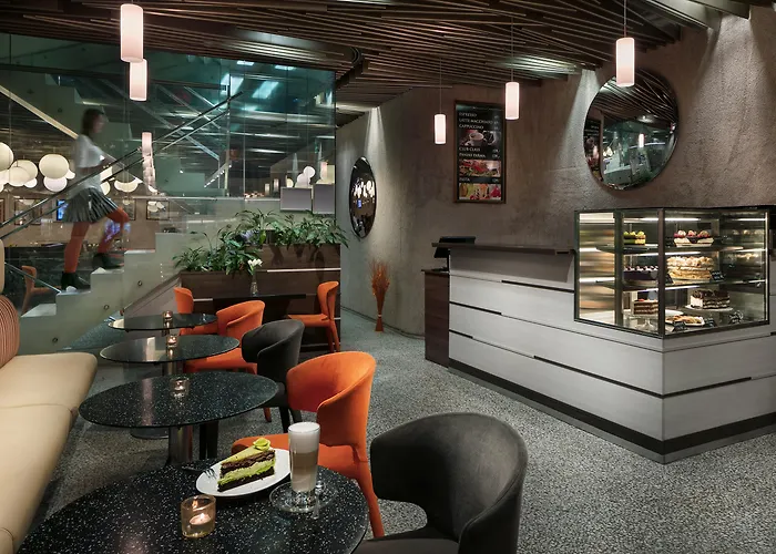 Hotel Metropol Design Old Town 4*